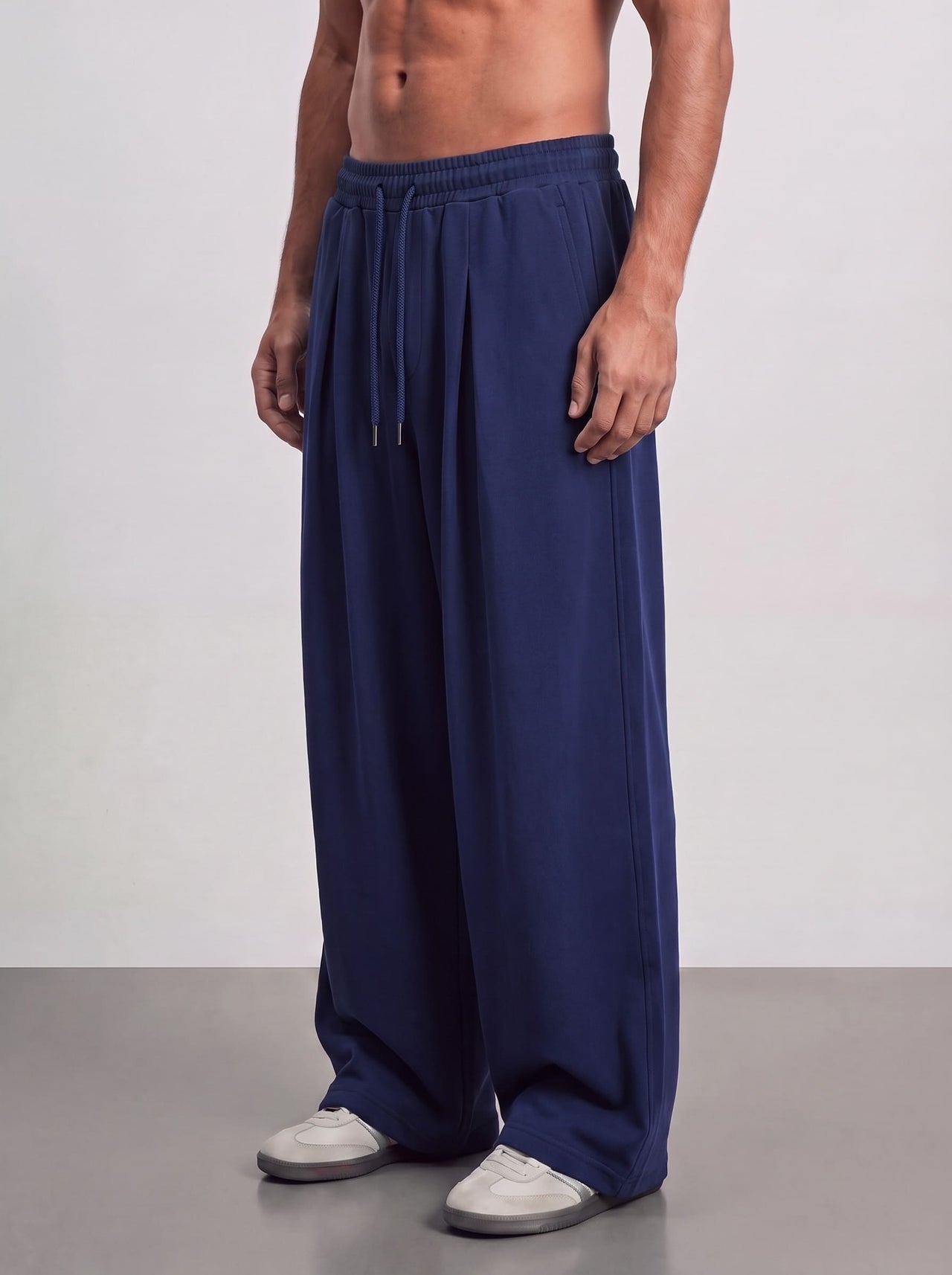 Pleated Wide Leg Sweatpants - Navy