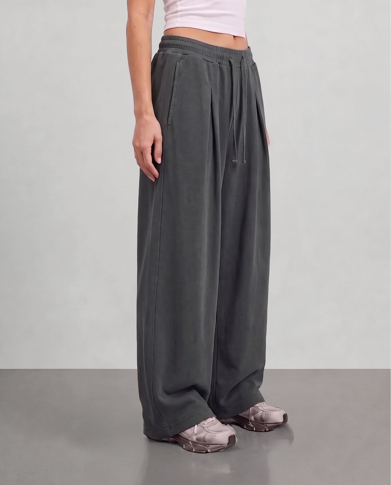 Pleated Wide Leg Sweatpants - Dark Grey
