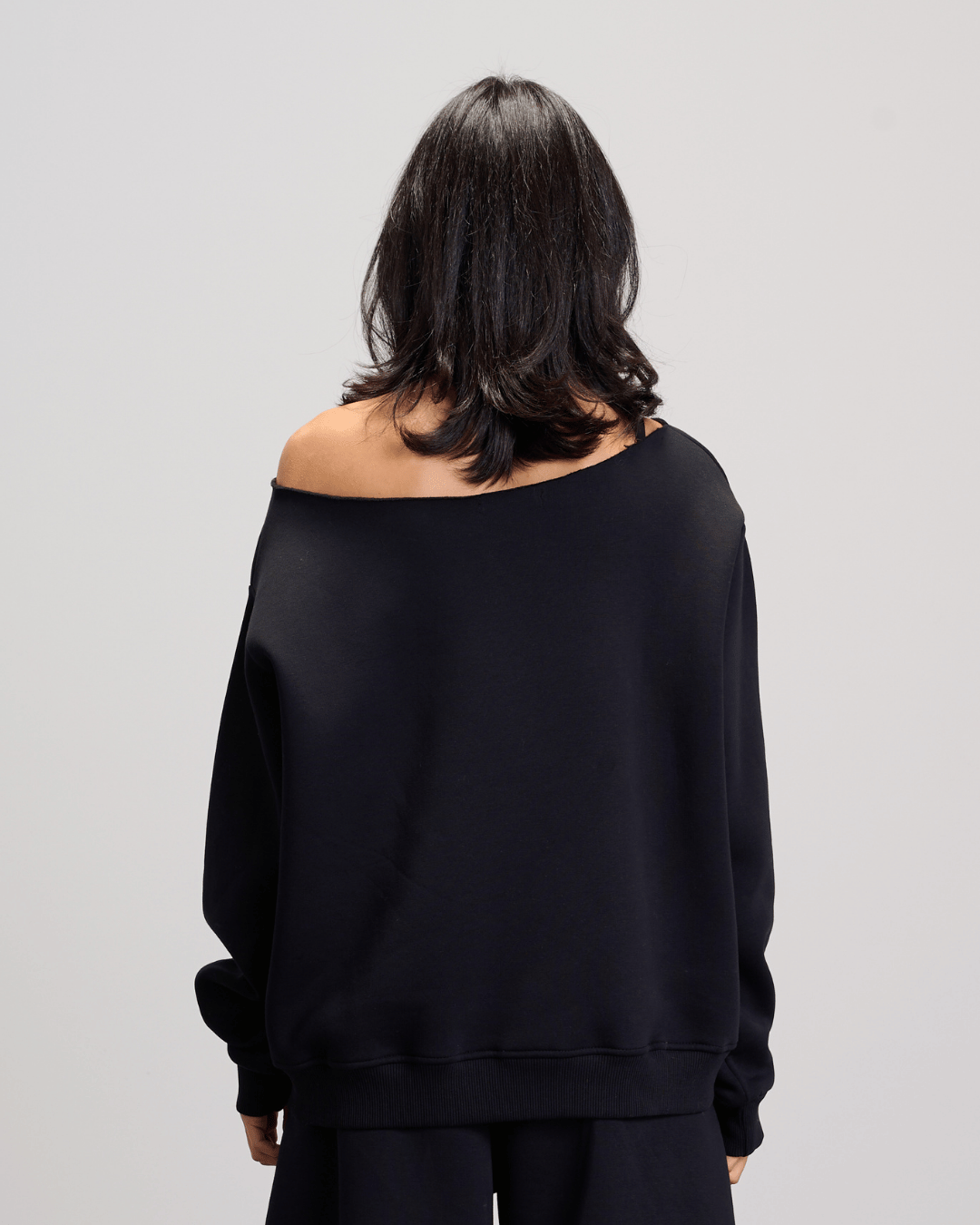 Off Shoulder Sweatshirt - Black